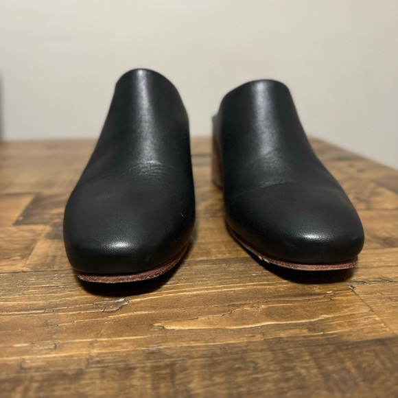 Nisolo All-Day Heeled Mule - Picture 4 of 11